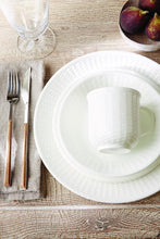  Wedgwood Nantucket Basket 4-Piece Place Setting - White טען תמונה לגלריה
